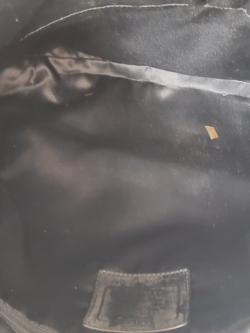 21. Coach Signature Logo Medium Tote Black/Beige Zip Top Patent Trim Pockets - Picture 2 of 12
